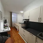 Pleasant Apartament *