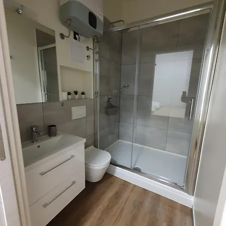 Pleasant Apartment *